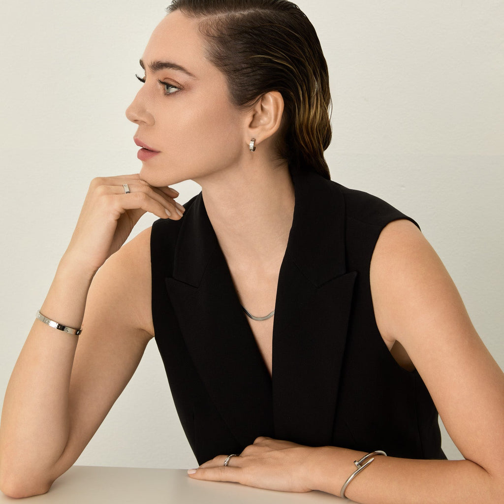 Brincos de Argola Pedras de Glamour Banhados em Prata