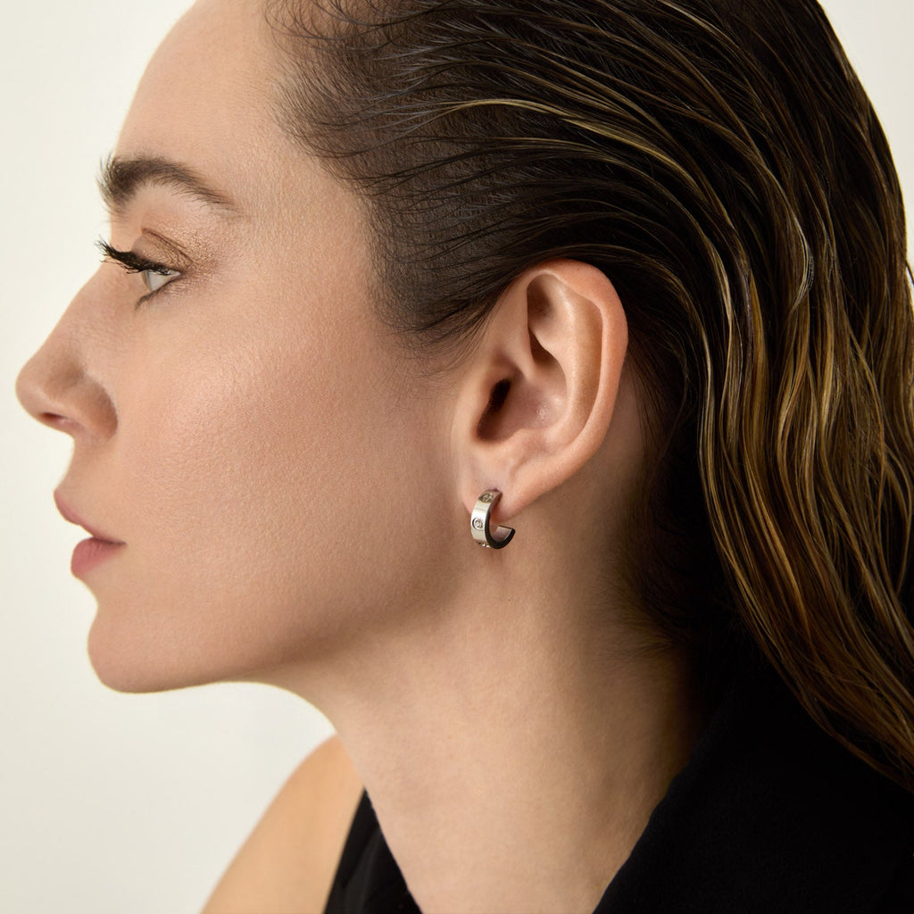 Brincos de Argola Pedras de Glamour Banhados em Prata