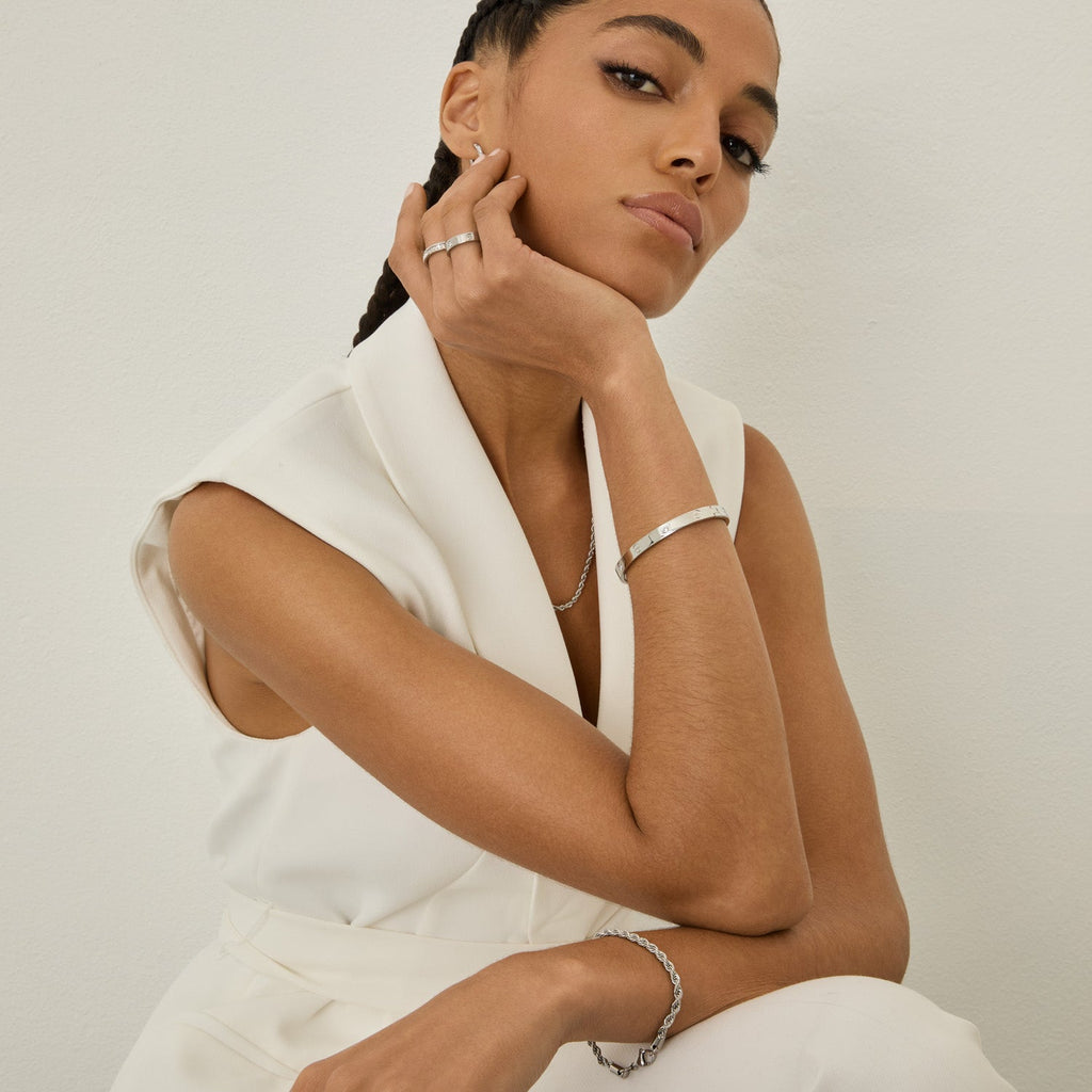 Brincos de Argola com Pedras Brilhantes 12MM Banhados em Prata