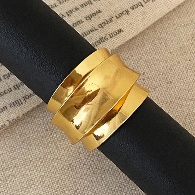 Anel Geométrico Ajustável Banhado a Ouro 18K – Prata 925 Esterlina