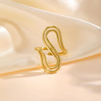 Anel Dourado Abstrato em Aço Inoxidável –  Joia Minimalista Banhada a Ouro 18K